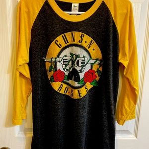 Guns n Roses baseball tee men’s Medium